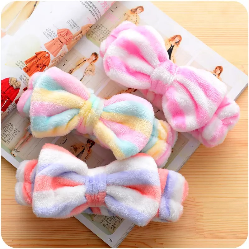 هدبند حوله ای پاپیونی راه راه Women Spa Head band Bow Tie Model