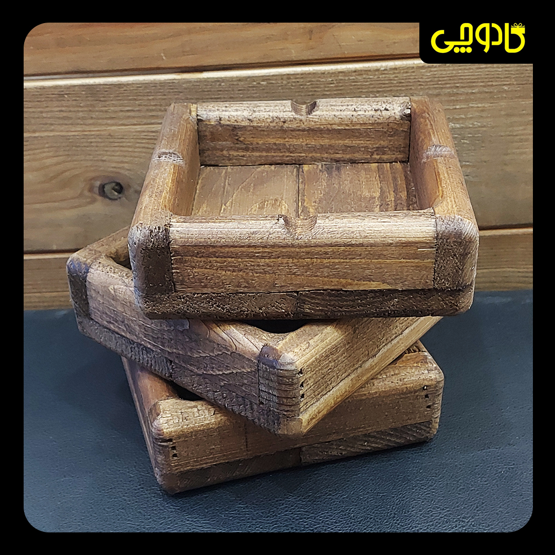 زیرسیگاری چوبی مربع
