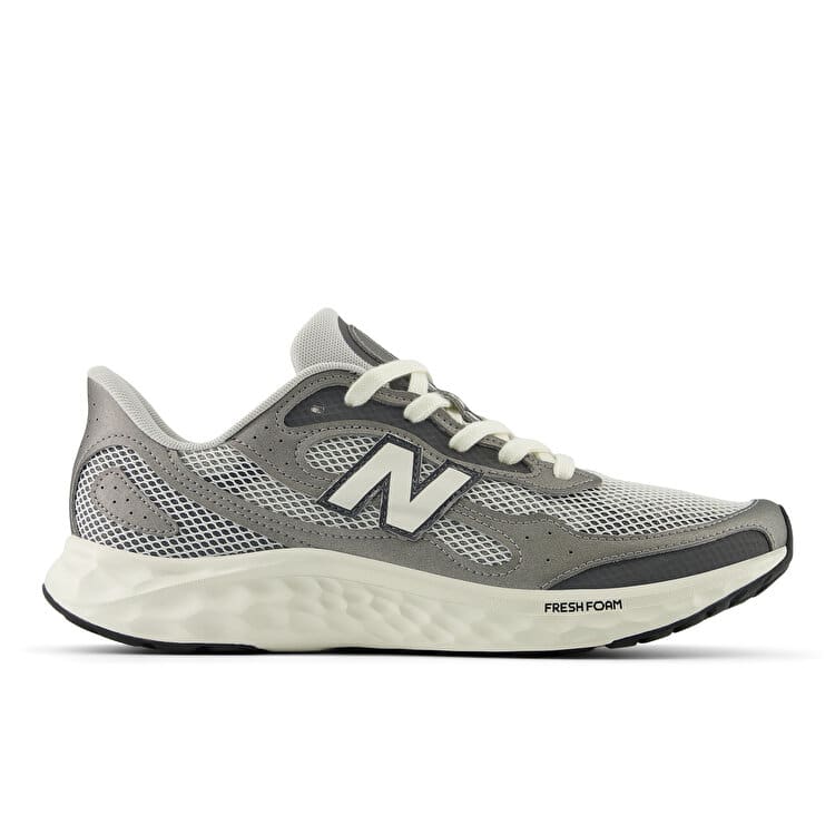 کتونی نیو بالانس New Balance Arishi V۴ اورجینال