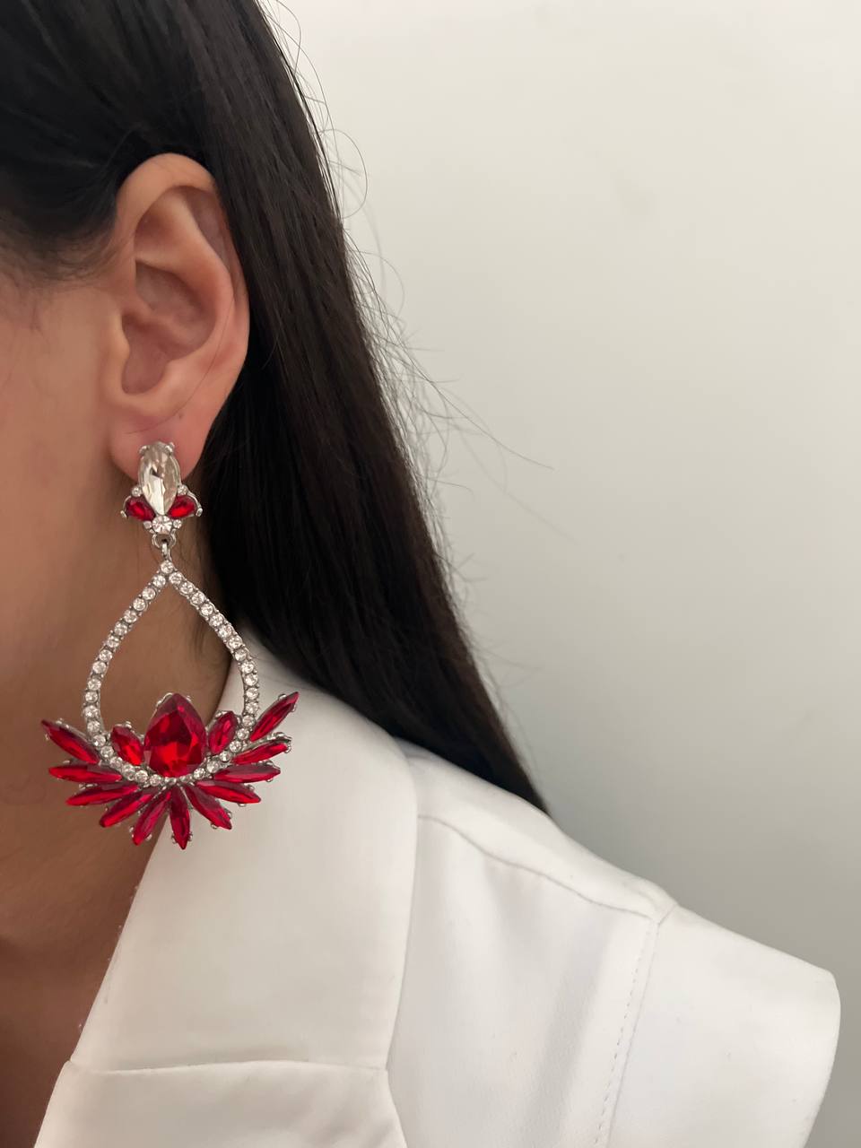 گوشواره نگیندار اشک قرمز