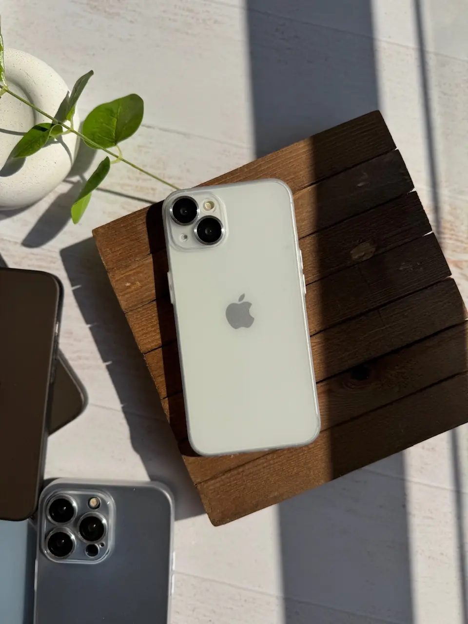 قاب Ultra-Thin Matte Case با محافظ لنز