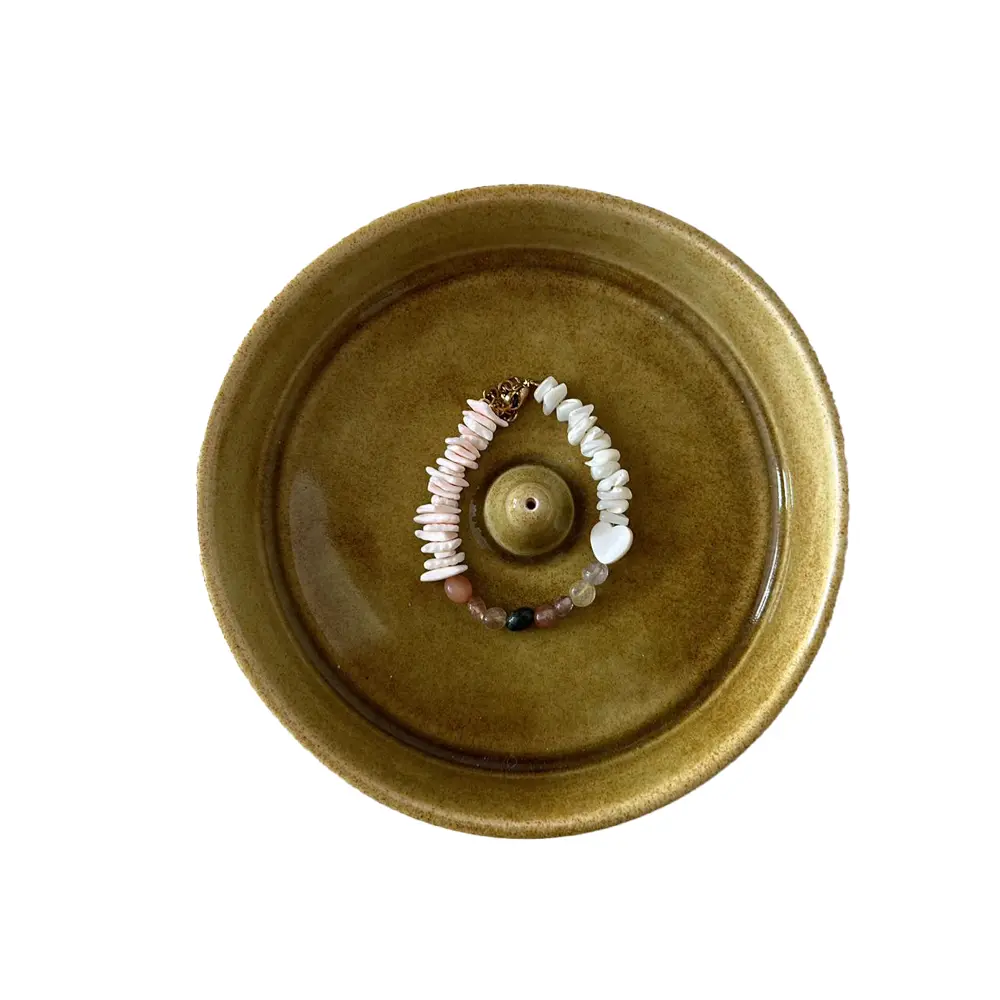 دستبند (Three)