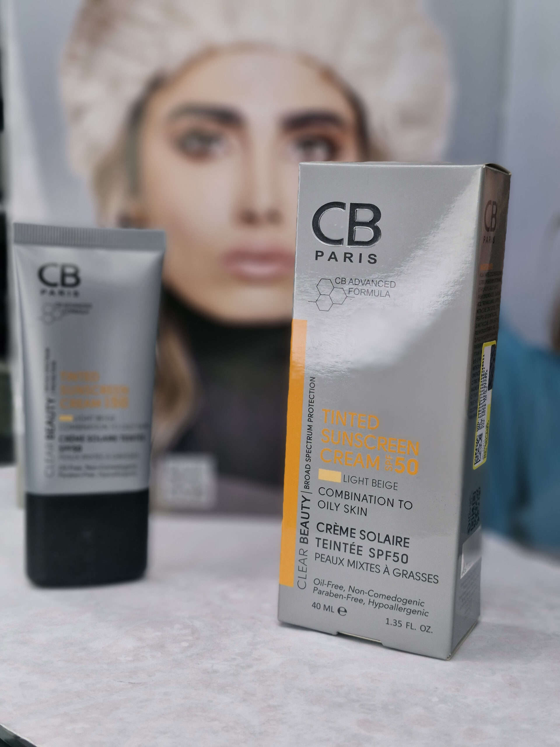 ضد آفتاب سی بی پوست چرب رنگی SPF50