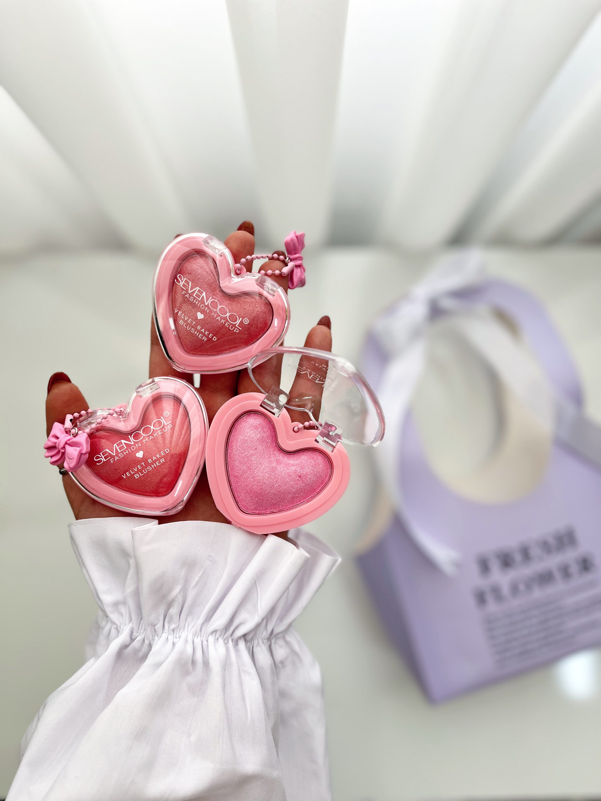 رژگونه شاین پاپیونی