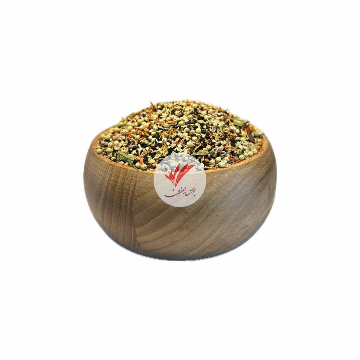 تخمه روی نان (آجیل نان)