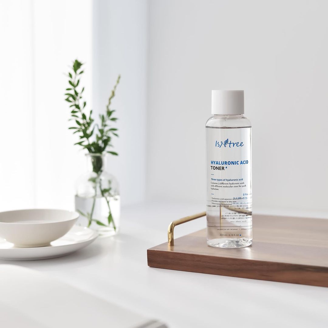 تونر هیالورونیک اسید ایزنتری<br>Isntree hyaluronic Acid Toner