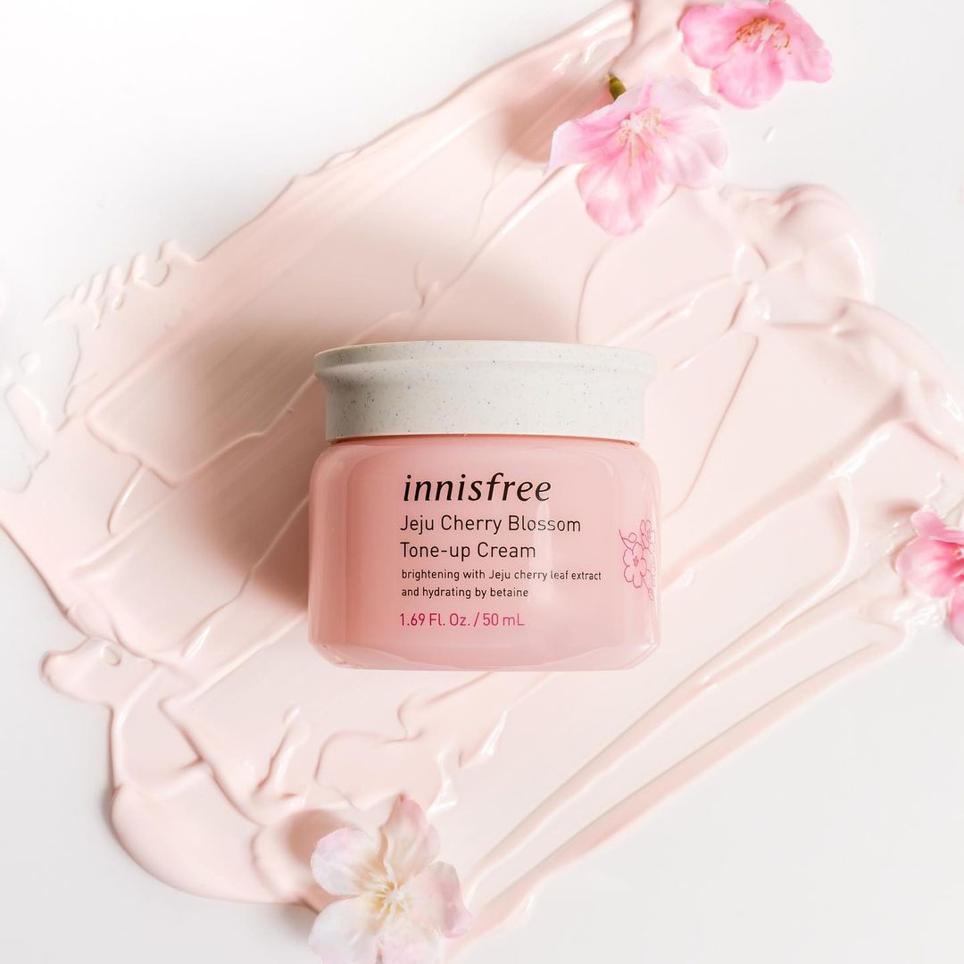 کرم تون اپ شکوفه گیلاس اینیسفری <br>Innisfree Jeju Cherry Blossom Tone-up