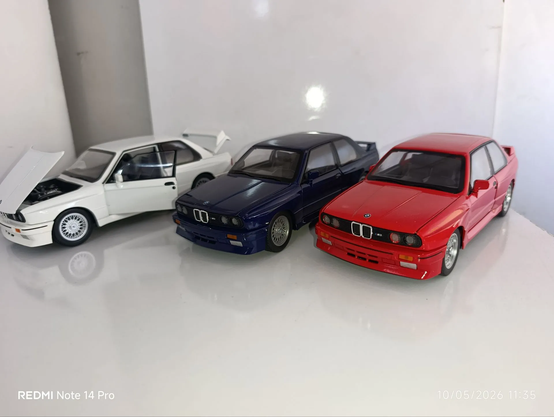 اسباب بازی ماشین فلزی سایز1/24 BMW سری M3