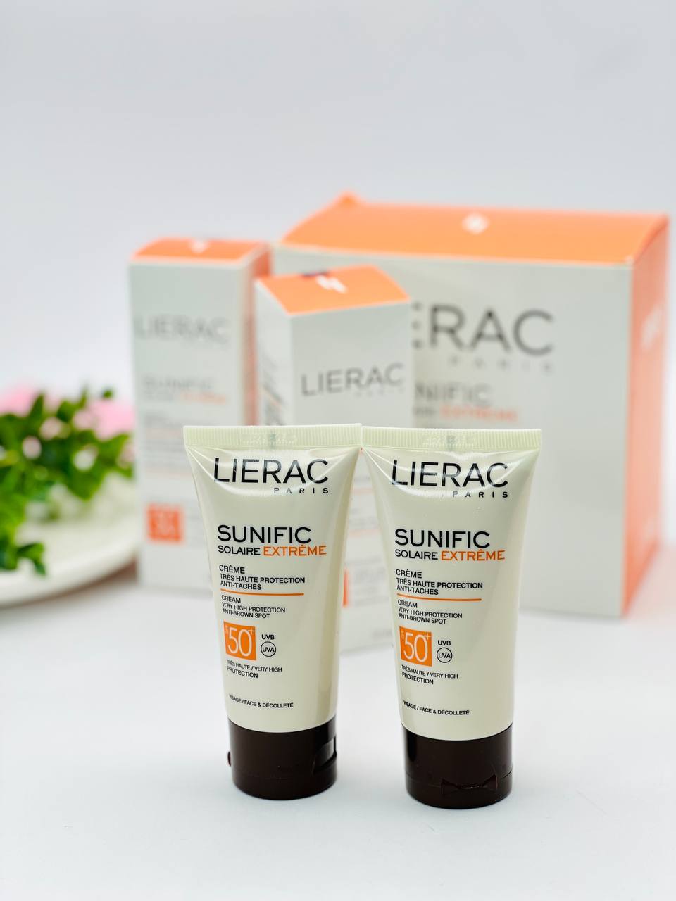 ضد آفتاب لیراک Lierac