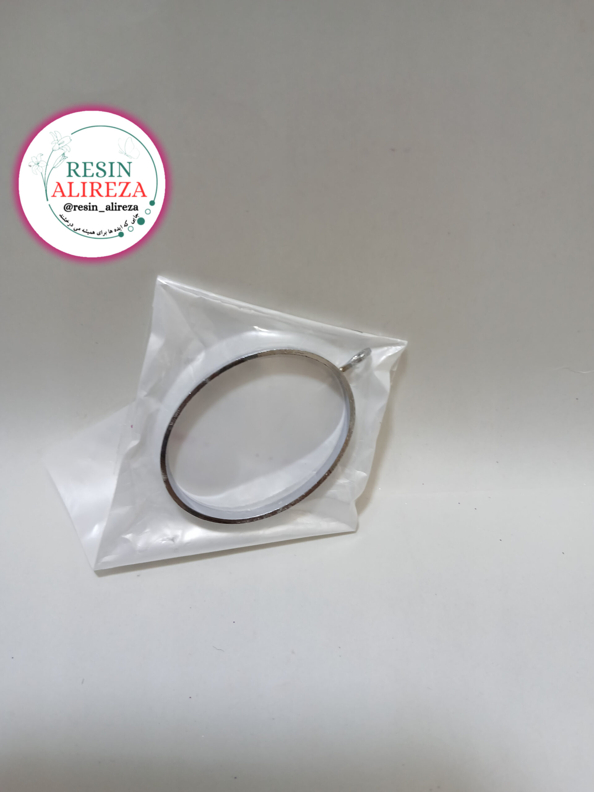 گردنبند بیضی نقره ای 3*4 سانت