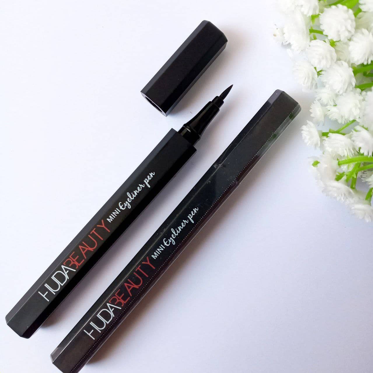 خط چشم ماژیکی6ضلعی مشکی هدی بیوتی/Huda Beauty