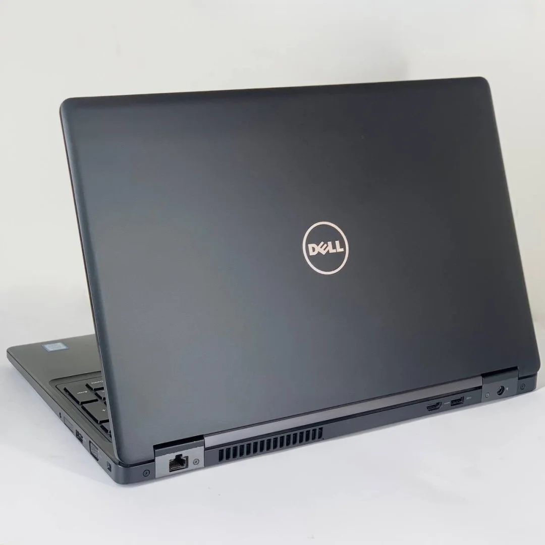 لپ تاپ استوک DELL LATITUDE 5570 i5-6440HQ 8G SSD 256G