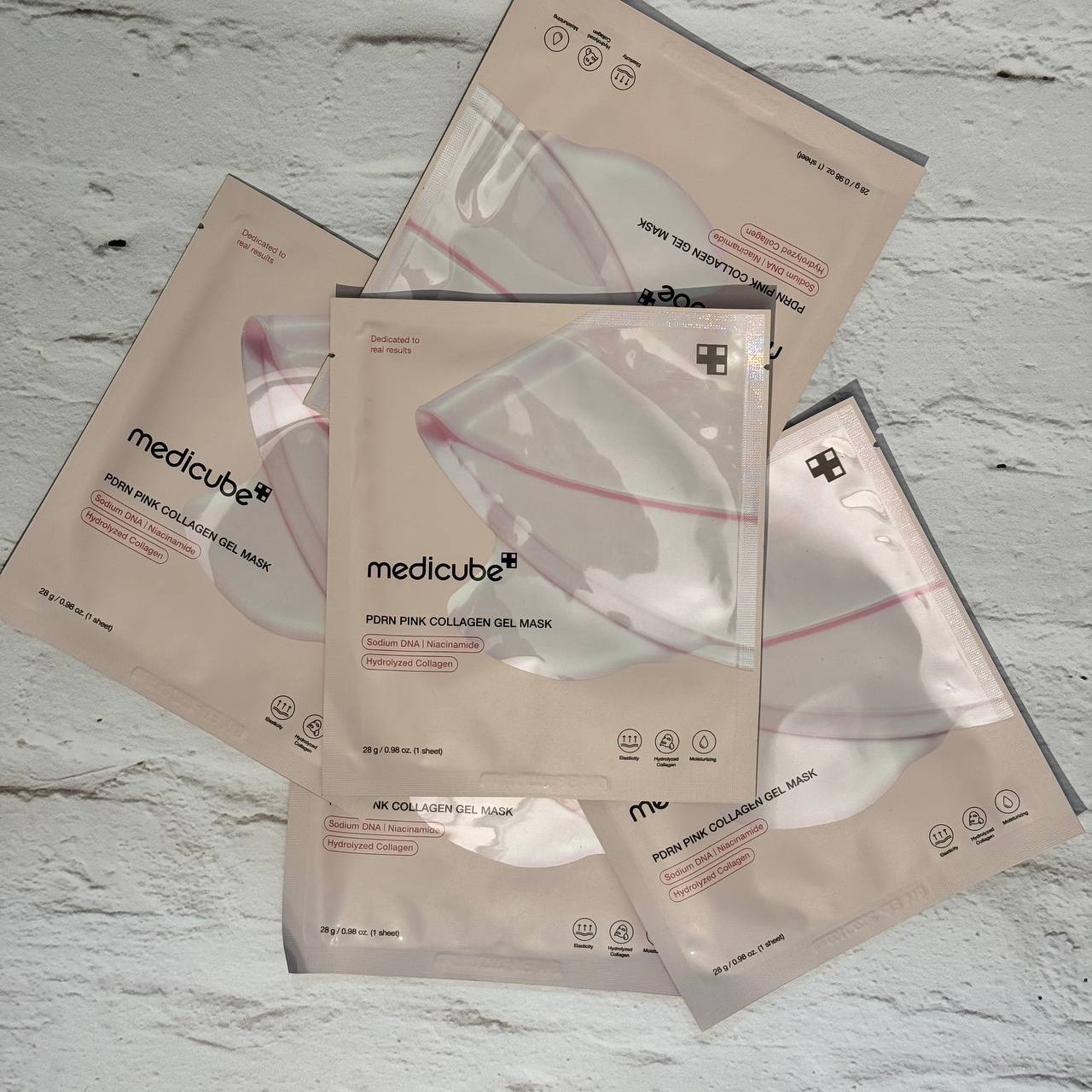 ماسک ژلی PDRN و کلاژن مدی کیوب MEDICUBE PDRN Pink Collagen Gel Mask