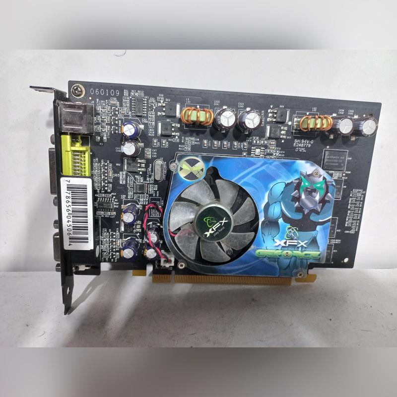 گرافیک 256 مگابایت GF7200