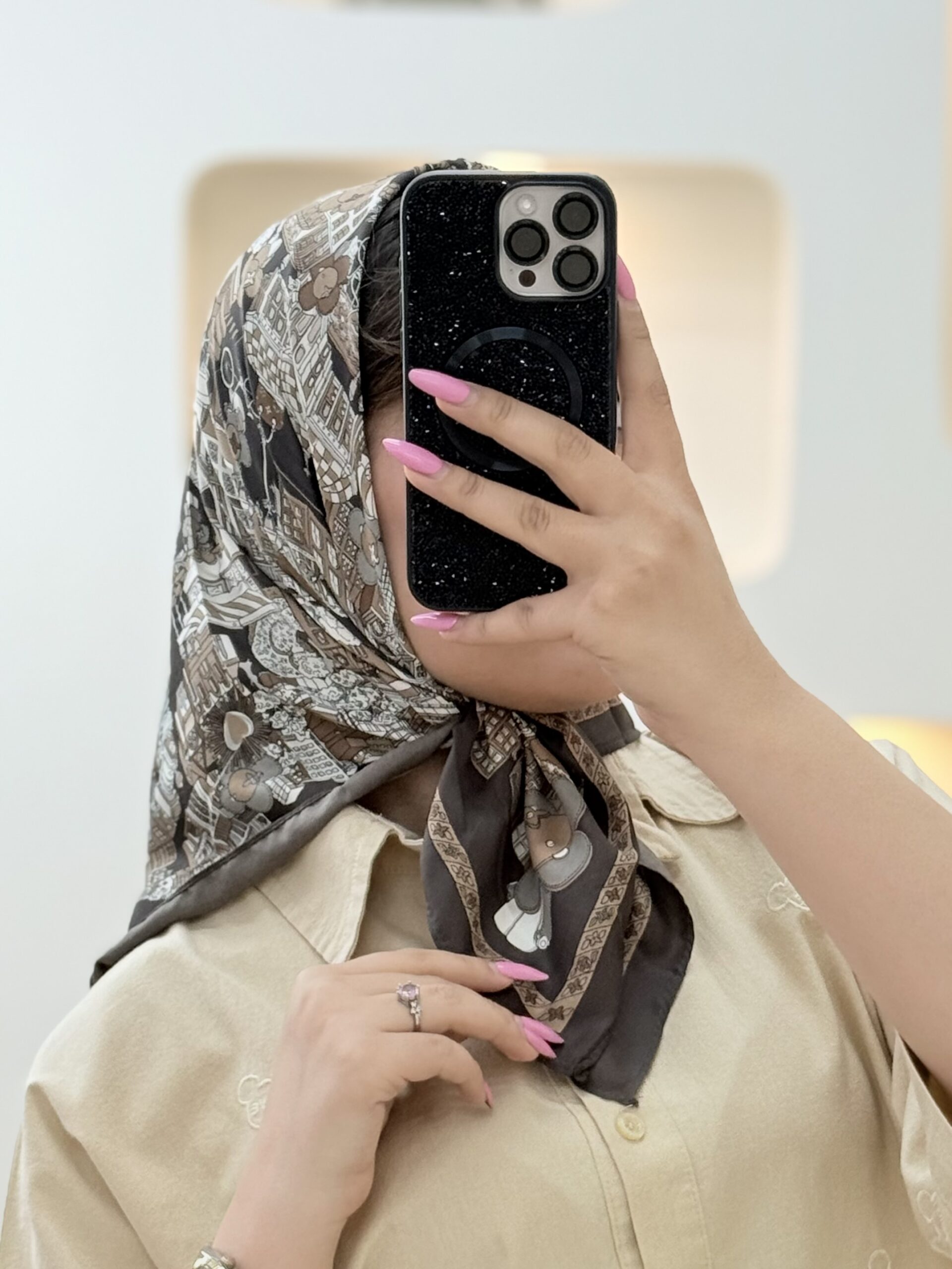 مینی اسکارف پاریس