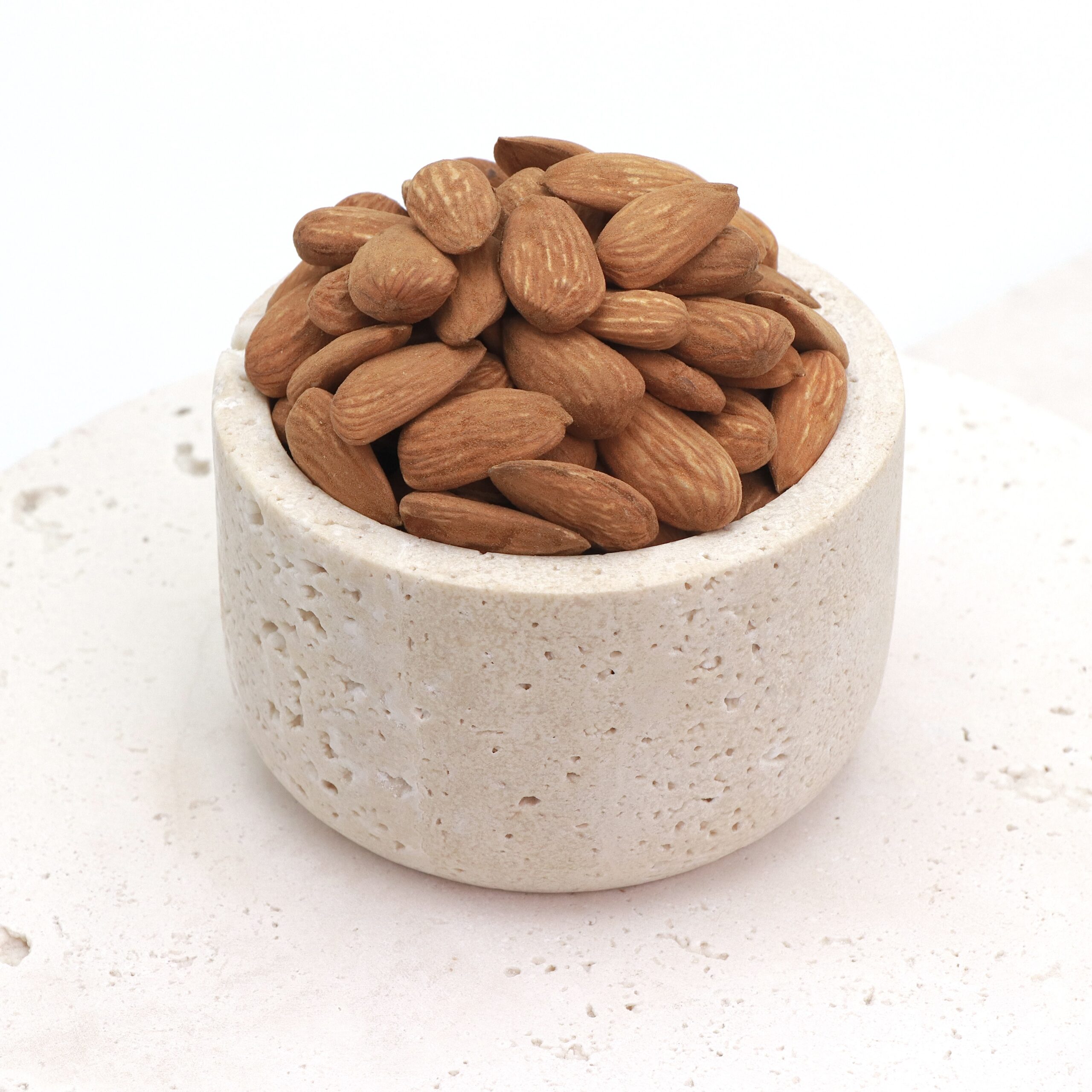 بادام درختی مامایی خام کد 84