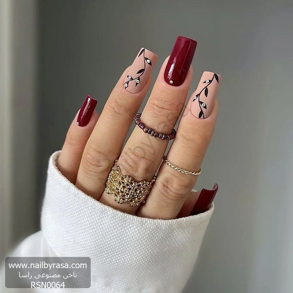 ناخن مصنوعی طرح برگ سیاه و نگین‌دار زرشکی براق و نود مات مربعی بلند راسا - RSN0064