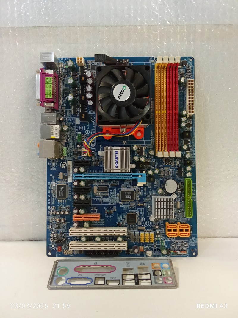 باندل مادربرد گیگابایت(DDR2)مدلGA-MA69G-S3H(استوک)