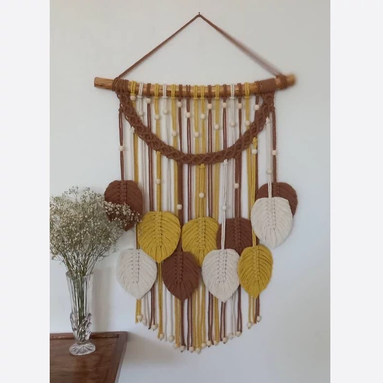 دیوارکوب برگ‌مکرومه طرح طلا برند ریسمونک و رنگ دلخواه