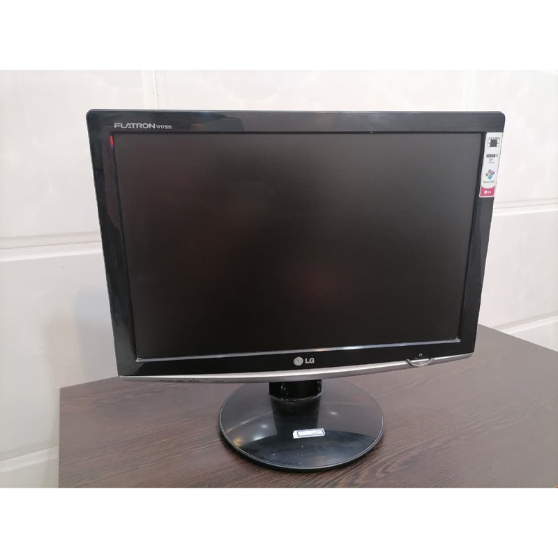 مانیتور استوک ال جی LG Flatron W1752S LCD Stock