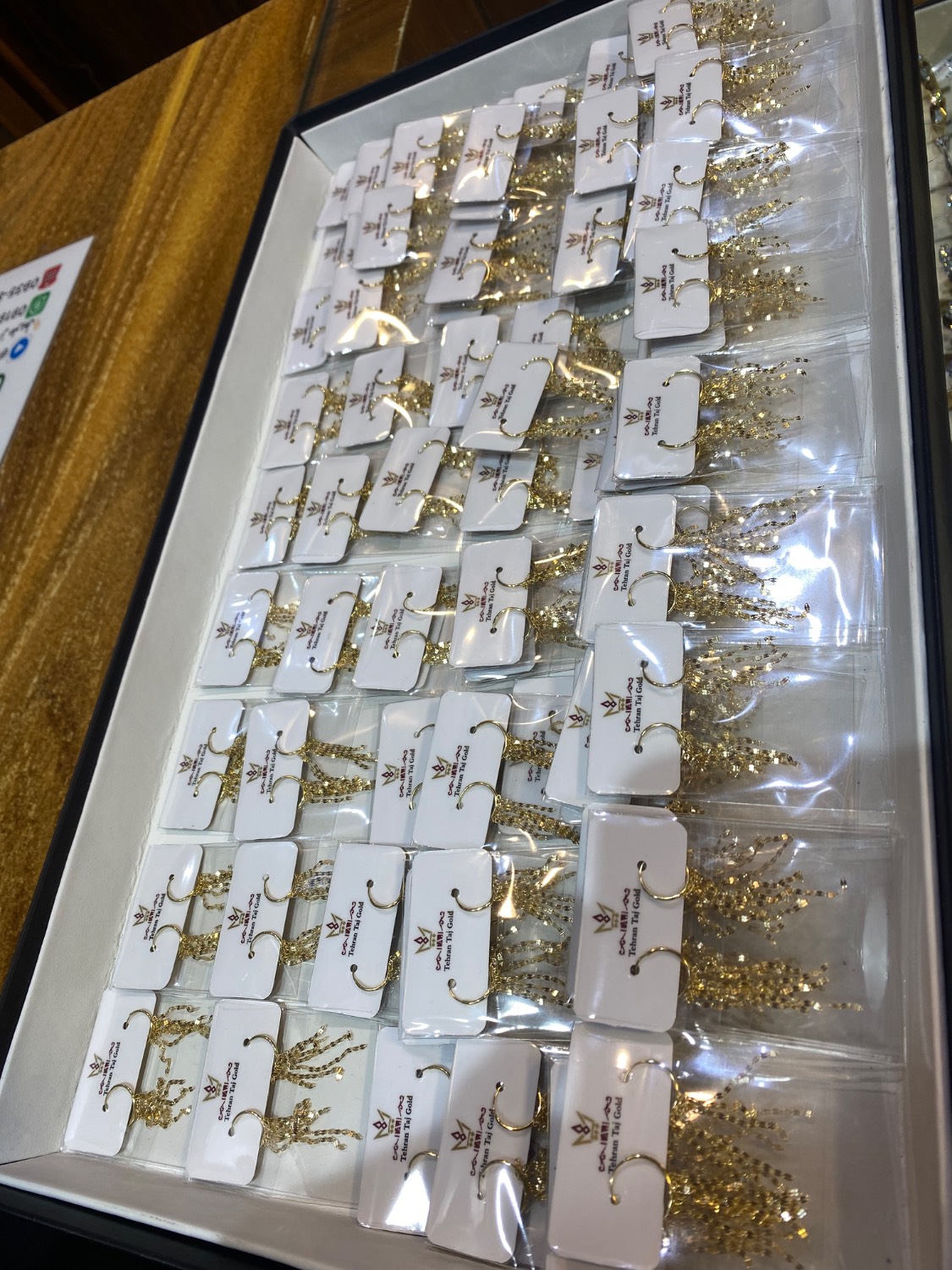 گوشواره آبشاری تهران تاج