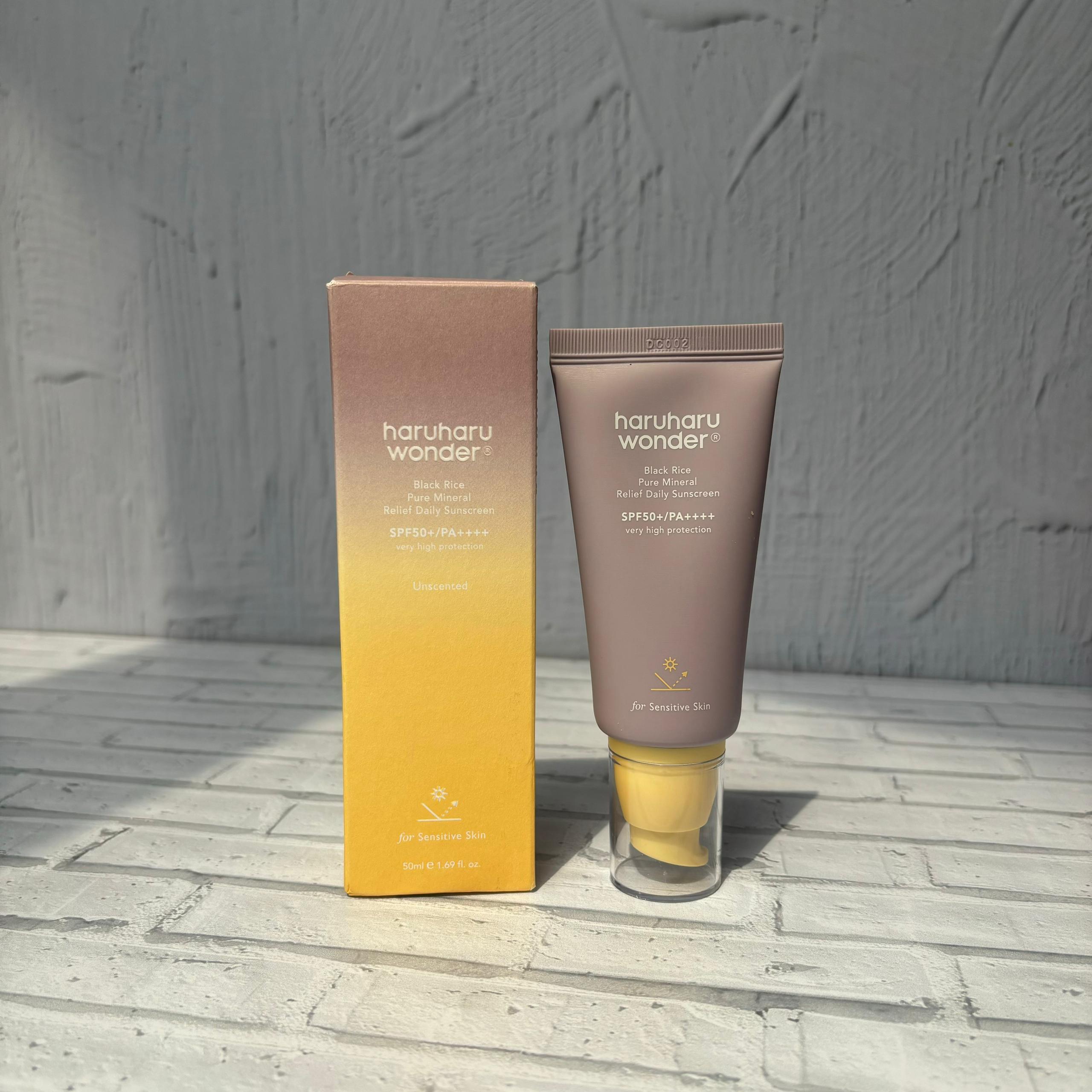 ضد آفتاب مینرال برنج سیاه هاروهارو واندر 50 میل haruharu Black rice Sunscreen