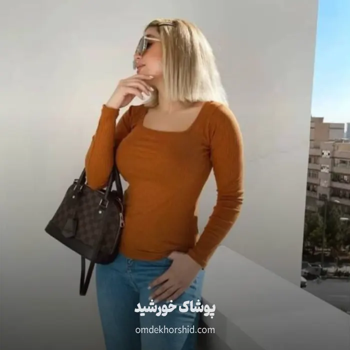 بلوز آستین دار یقه خشتی