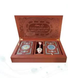 ست قرآن و حافظ وزیری چرم جعبه دار نفیس به همراه گلدان خاتم