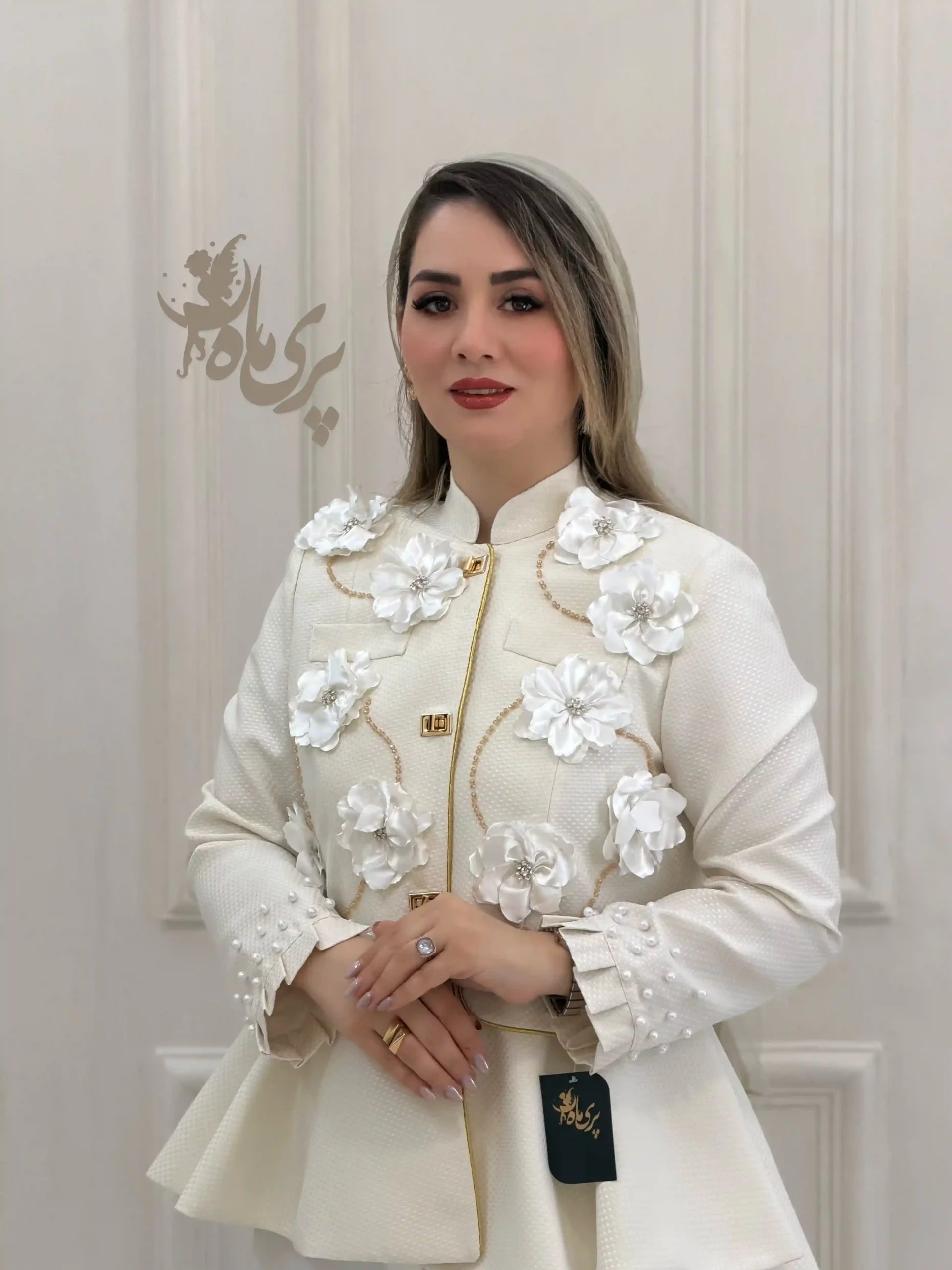 کت شلوار ژاکارد پفکی پریماه با جواهردوزی گل برجسته