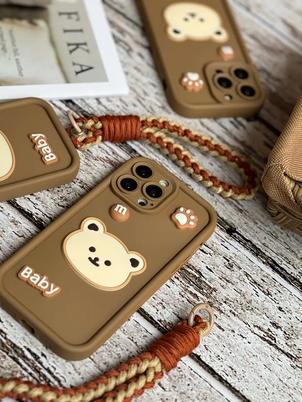قاب Baby Bear با بند طنابی آیفون