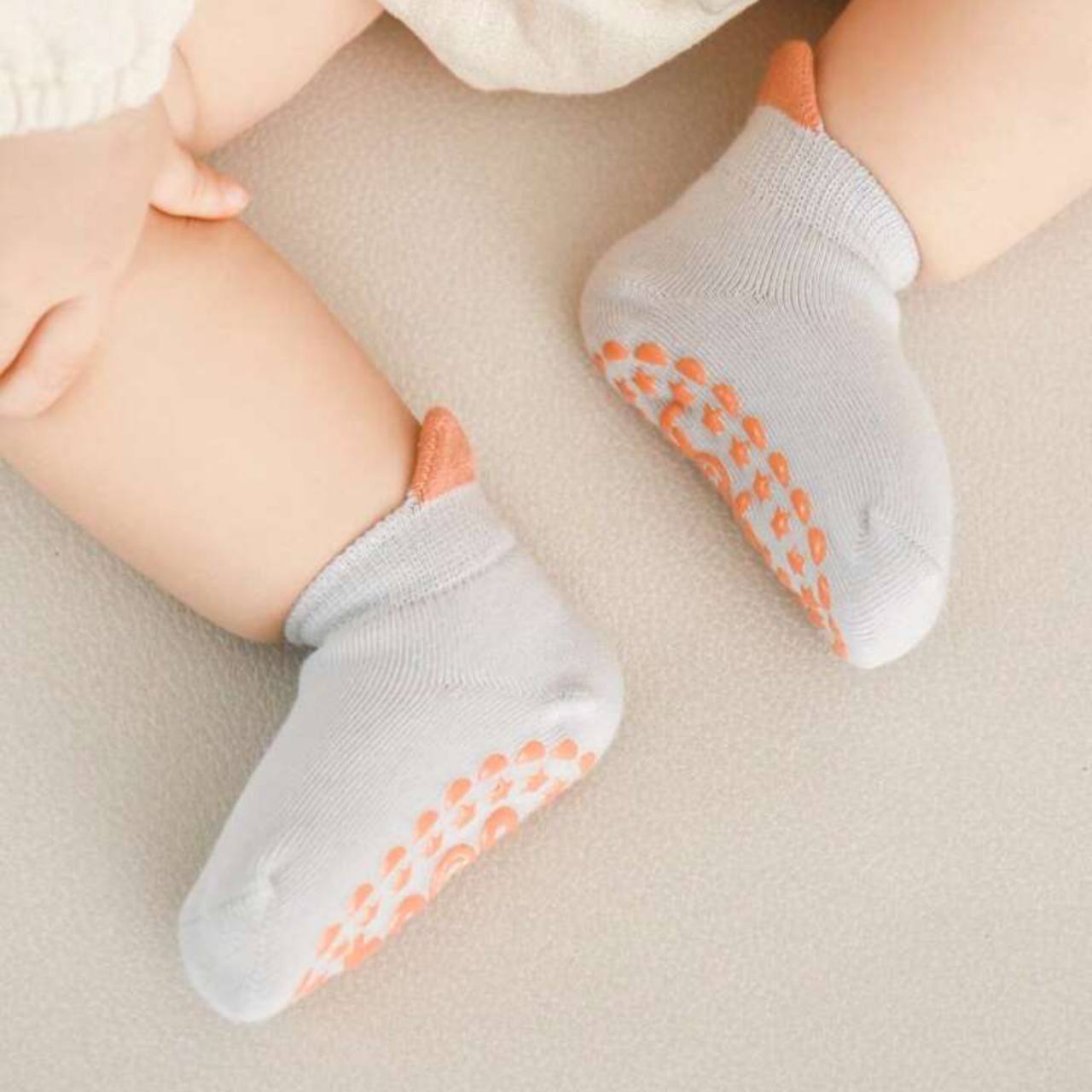 جوراب سه پاشنه بچهگانه مدل استپدار