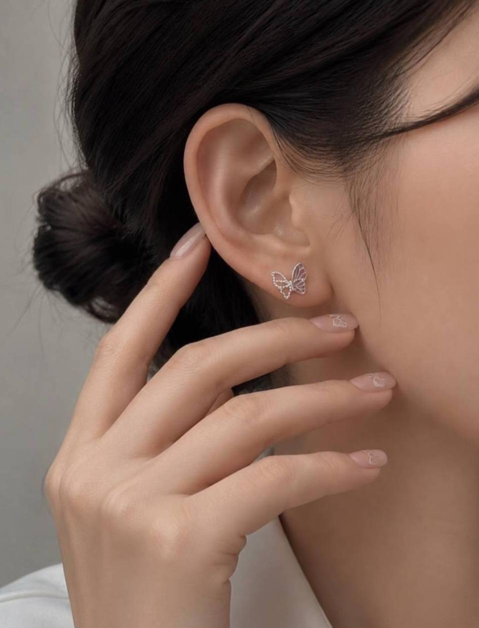 گوشواره مینیمال پروانه