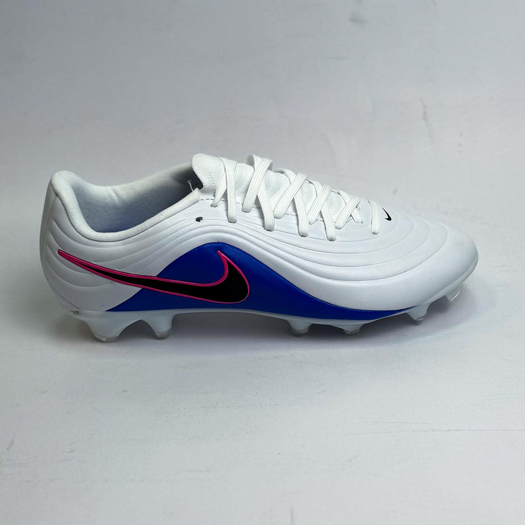 nike tiempo legend11