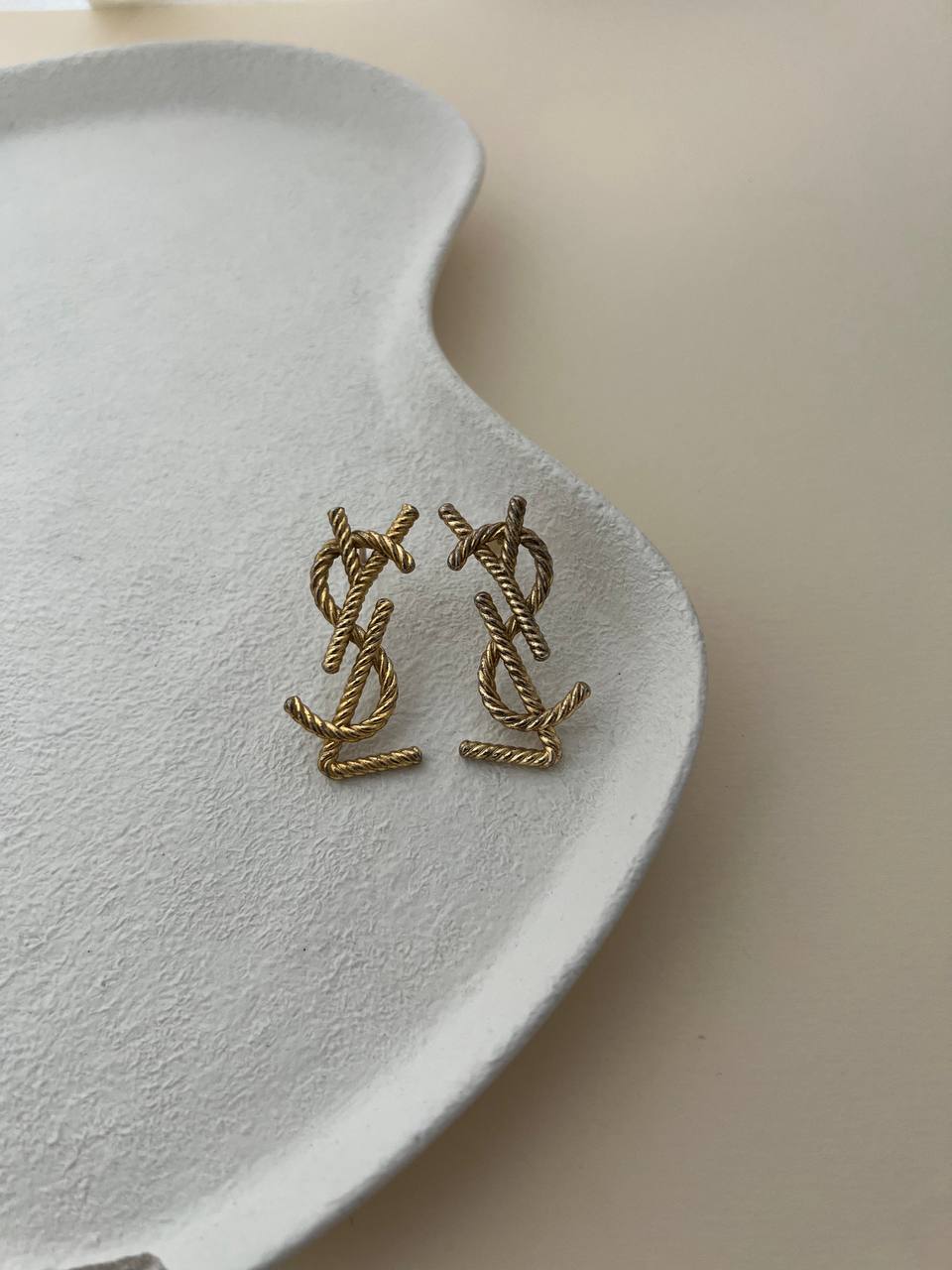 گوشواره ysl ساده