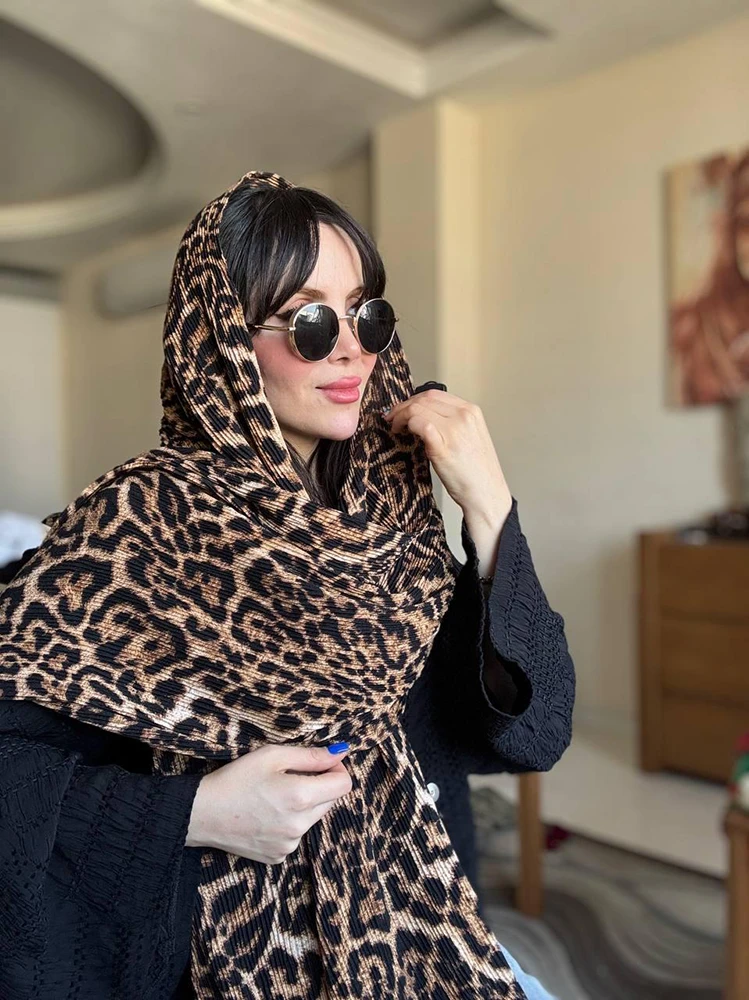 شال پلیسه پلنگی