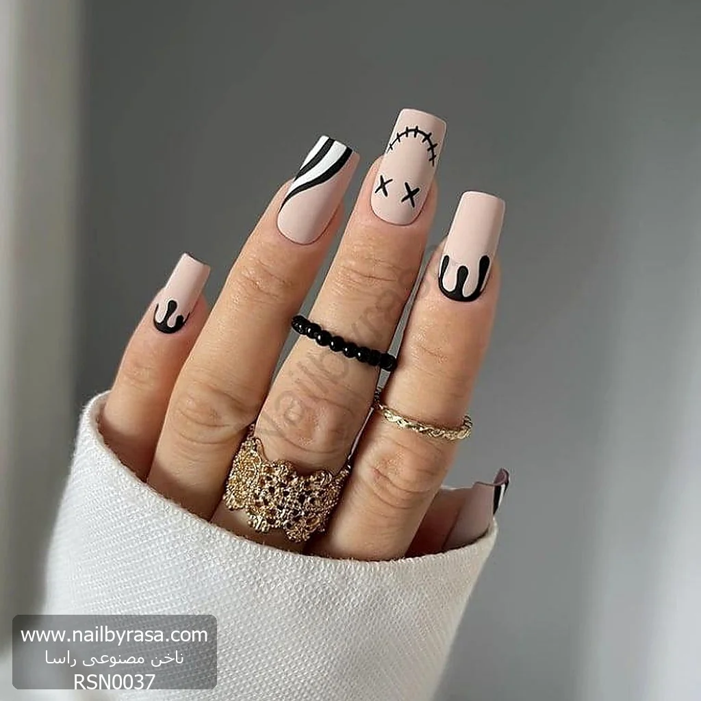 ناخن مصنوعی طرح عروسک وودو (Voodoo) و دوخت مشکی نود مات مربعی بلند راسا - RSN0037