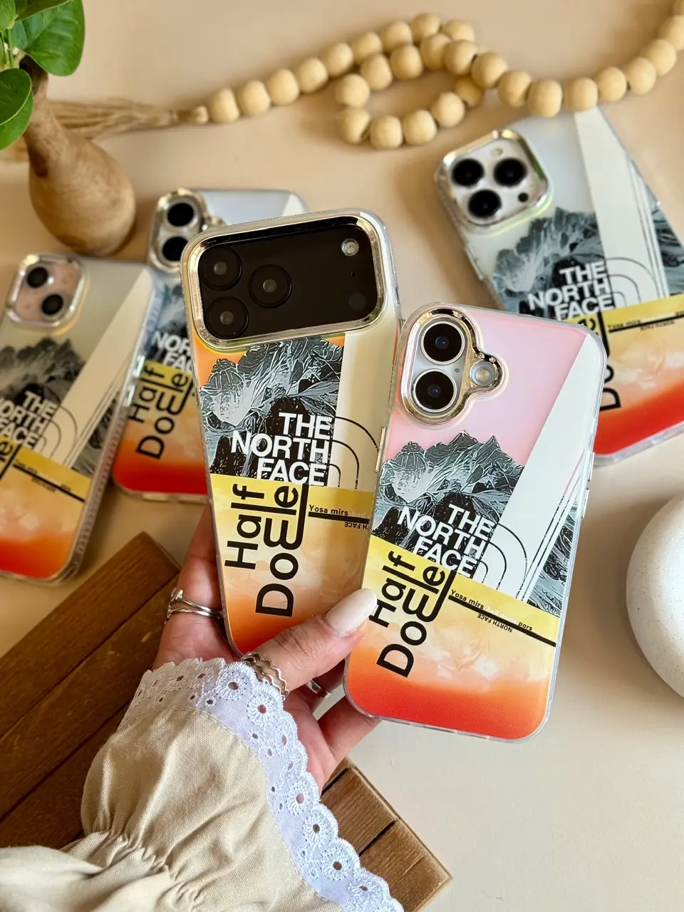 قاب آیفون North Face Half Doel