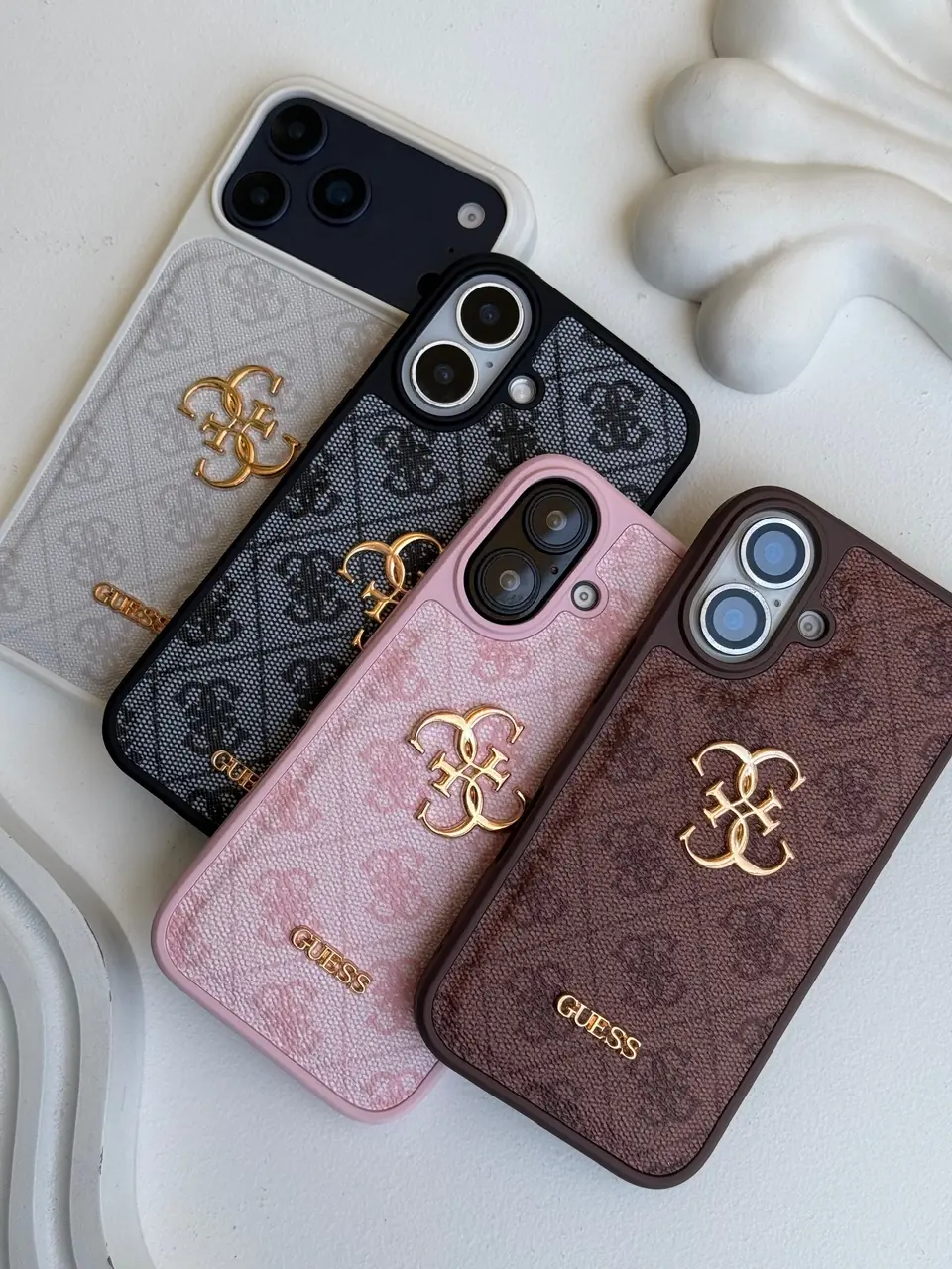 قاب آیفون GUESS