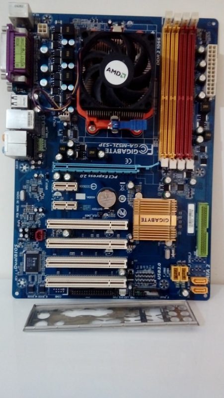 باندل مادربرد گیگا بایت مدل GA-M52L-S3P استوک