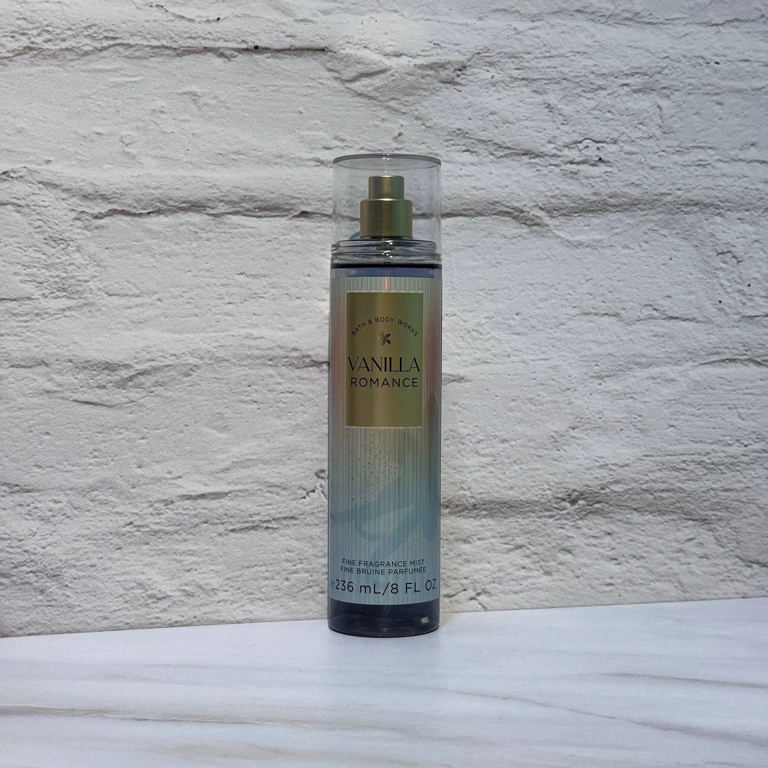 بادی اسپلش بث اند بادی ورکس مدل Vanilla Romance حجم 236 میل Bath &amp; Body Works Vanilla Romance Fine Fragrance Mist