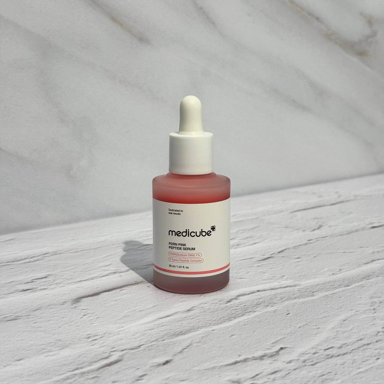سرم روشن کننده پپتاید و PDRN مدی کیوب Medicube PDRN Pink Peptide Serum