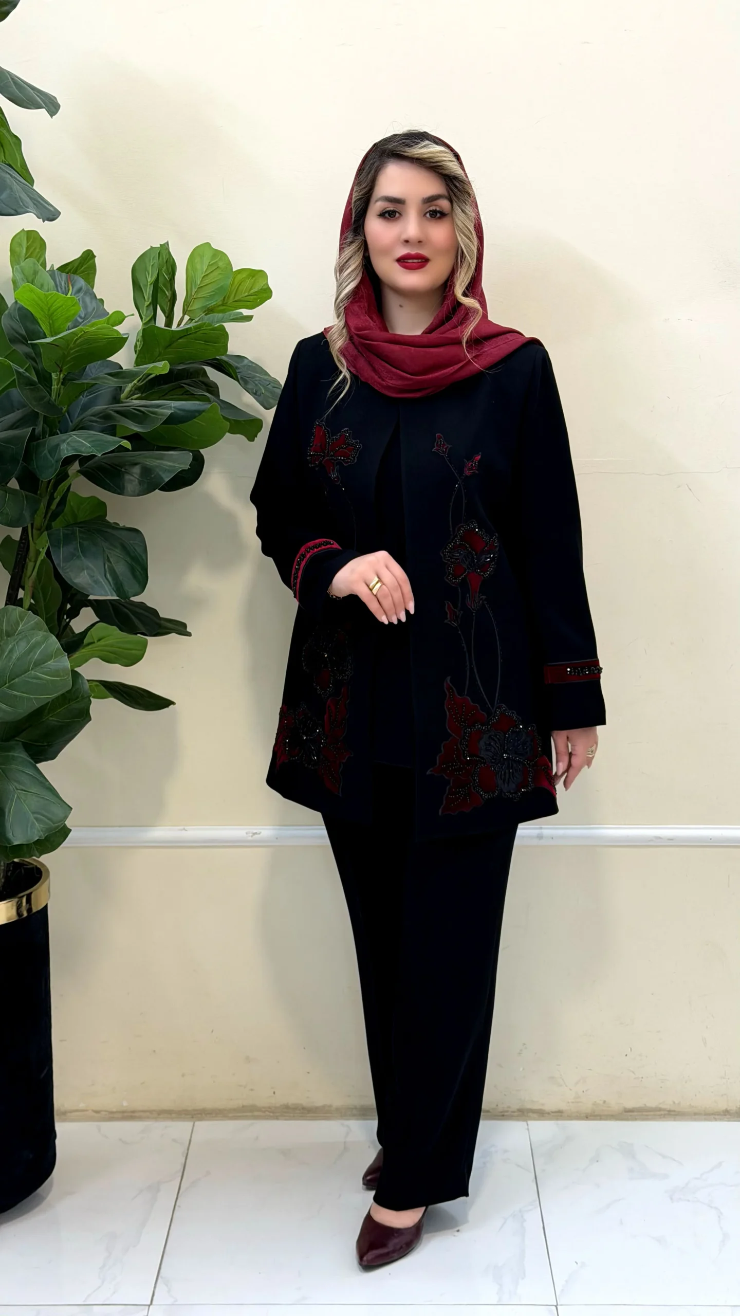 مانتو کرپ کنزو با گلدوزی مخمل و جواهردوزی