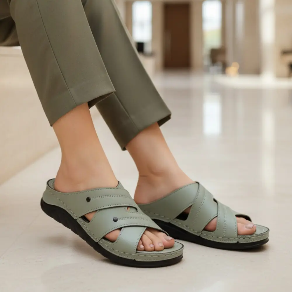 صندل طبی زنانه پاپا مدل 8010