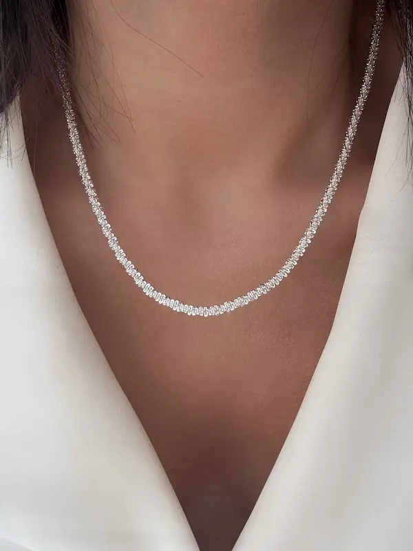 گردنبند خاویاری