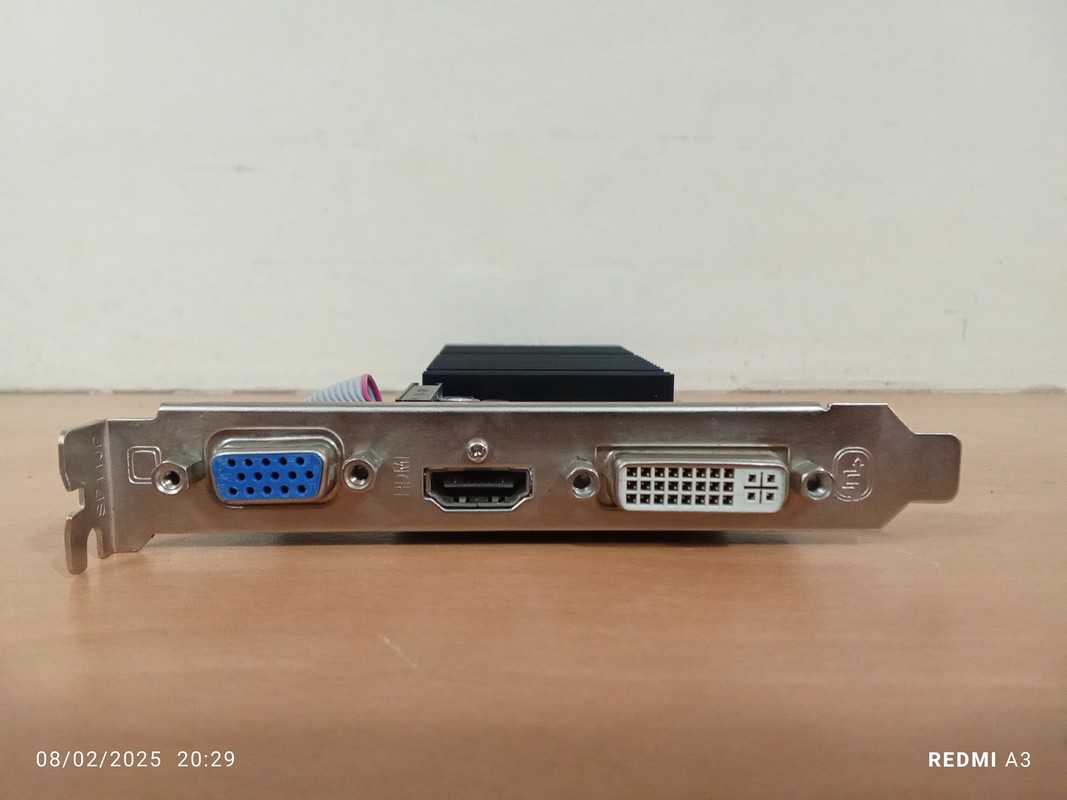 کارت گرافیک یک گیگ برند HIS  مدل ATI REDEON HD 5400(استوک)