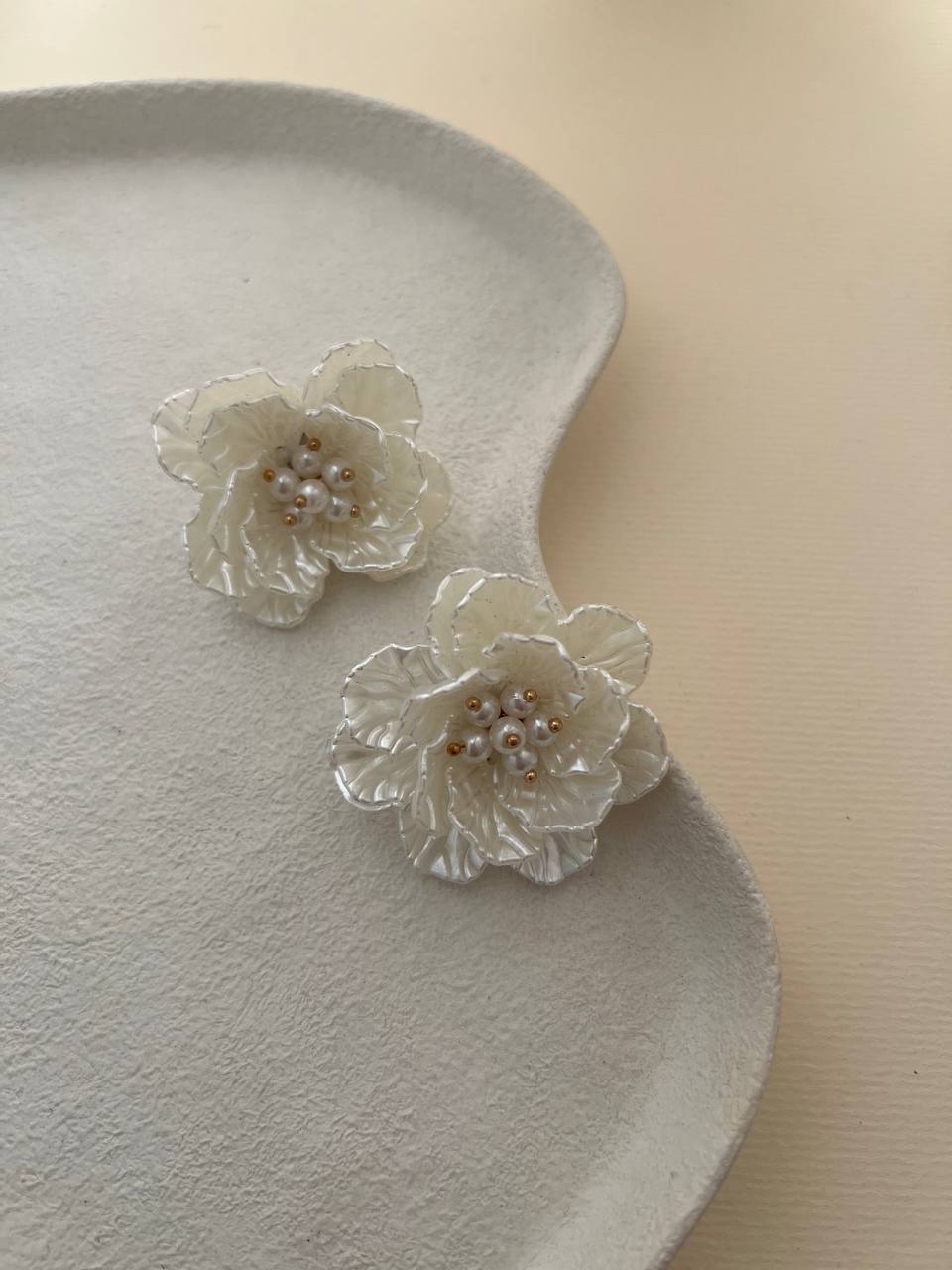 گوشواره گل نباتی