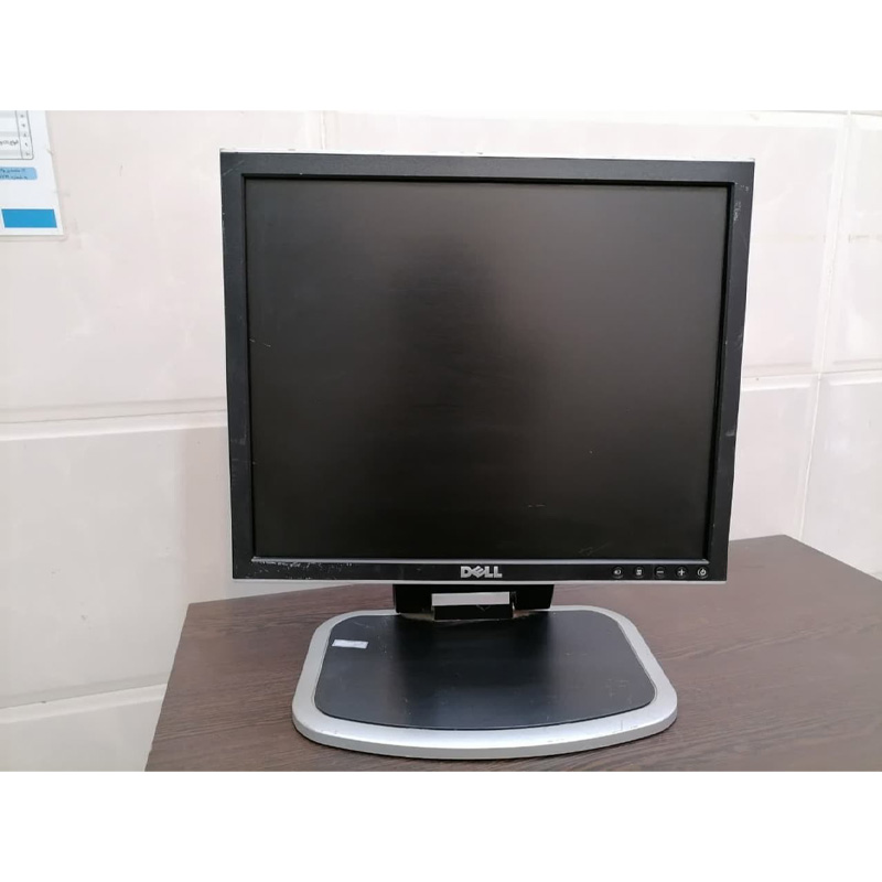 مانیتور استوک 17 اینچ دل مدل Dell 1704FP
