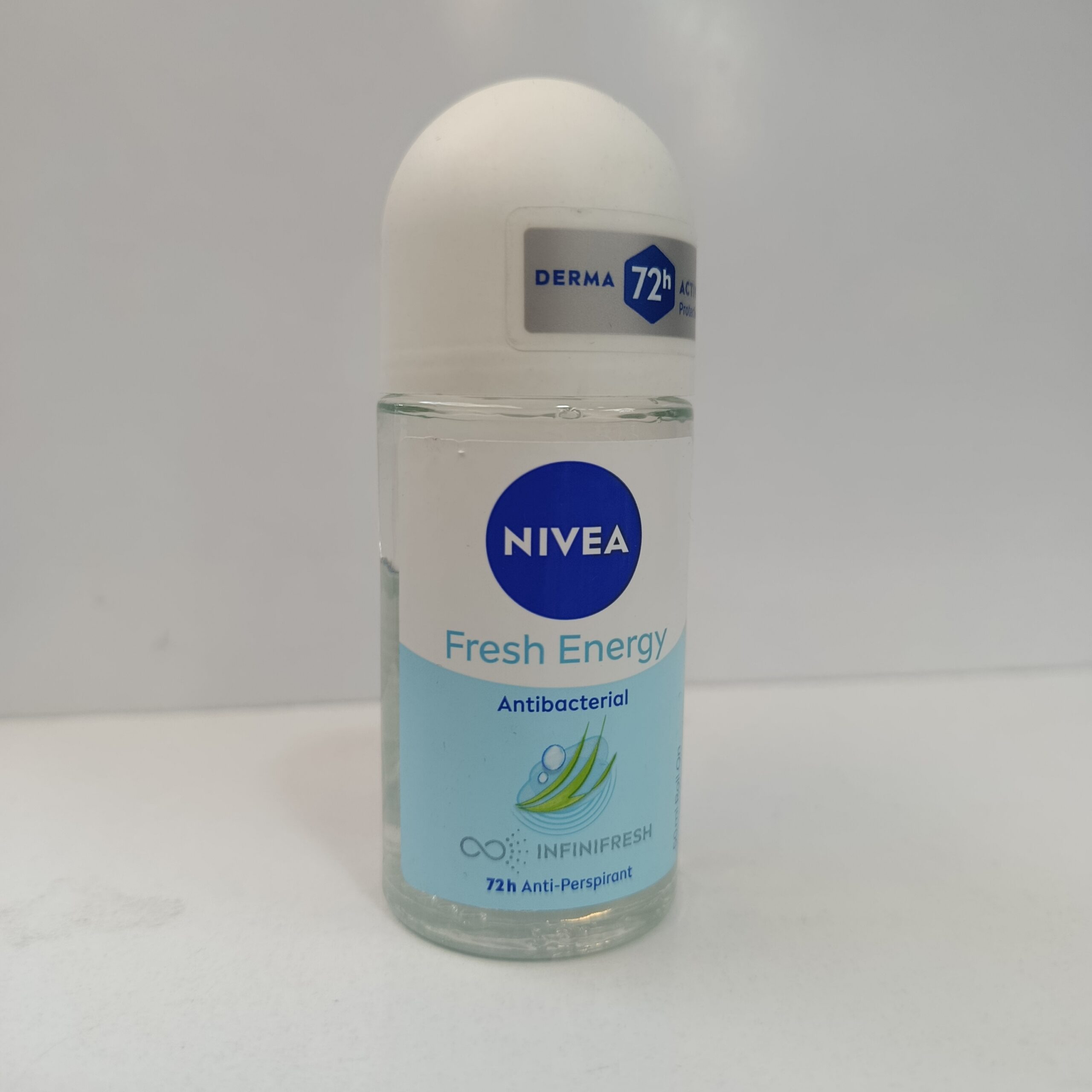 رول ضد تعریق زنانه نیوآ مدل fresh energy