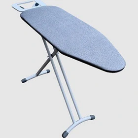 میز اتو ایستاده پریزدار یونیک کد UN-7040
