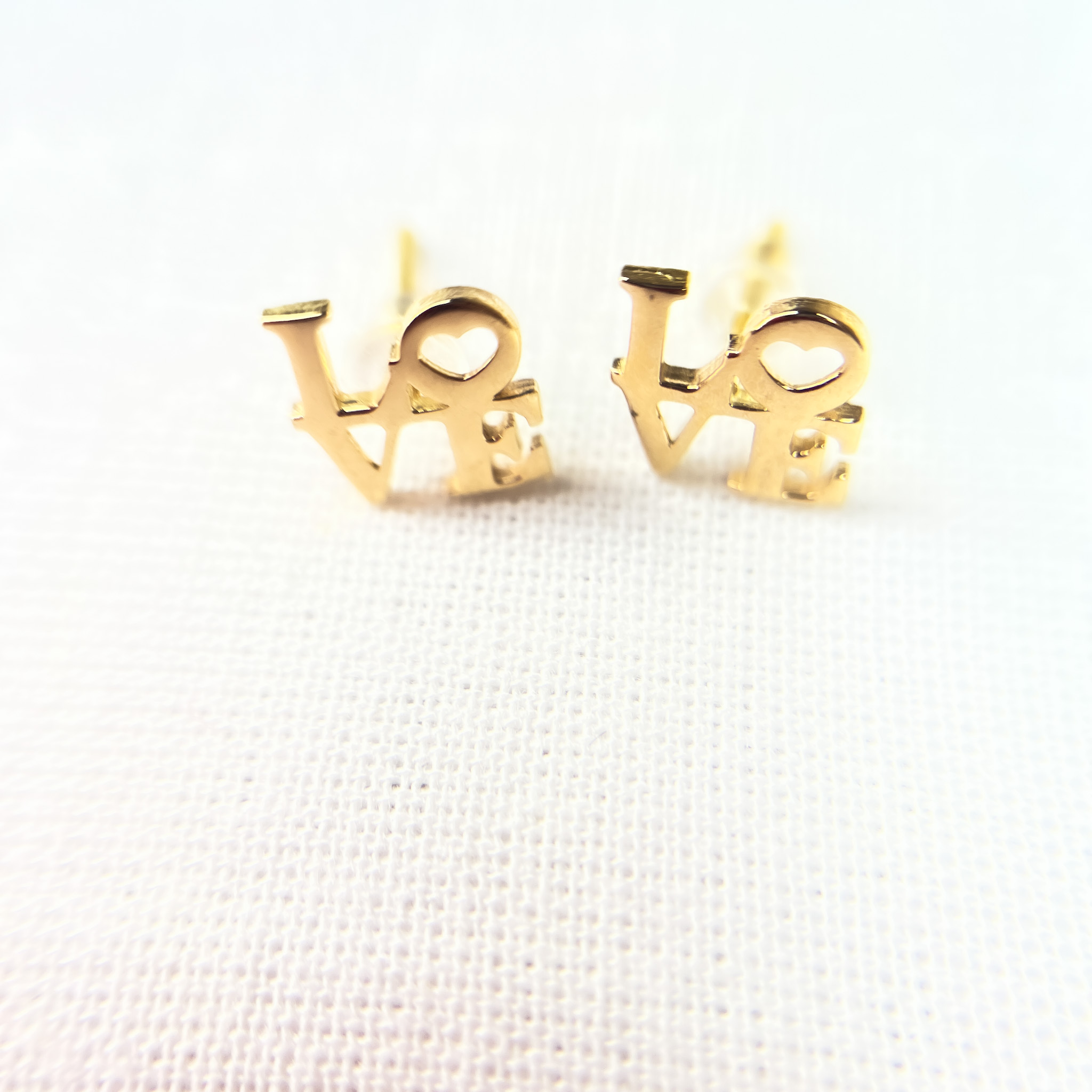 گوشواره میخی love
